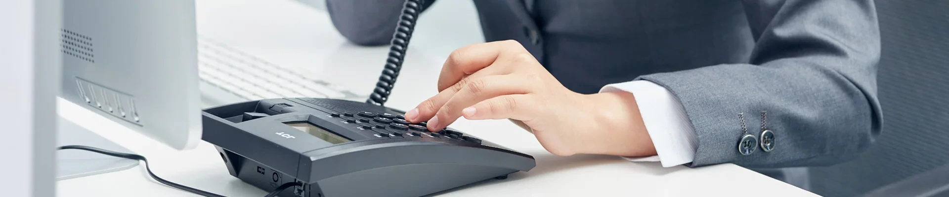 Контактирајте со нас